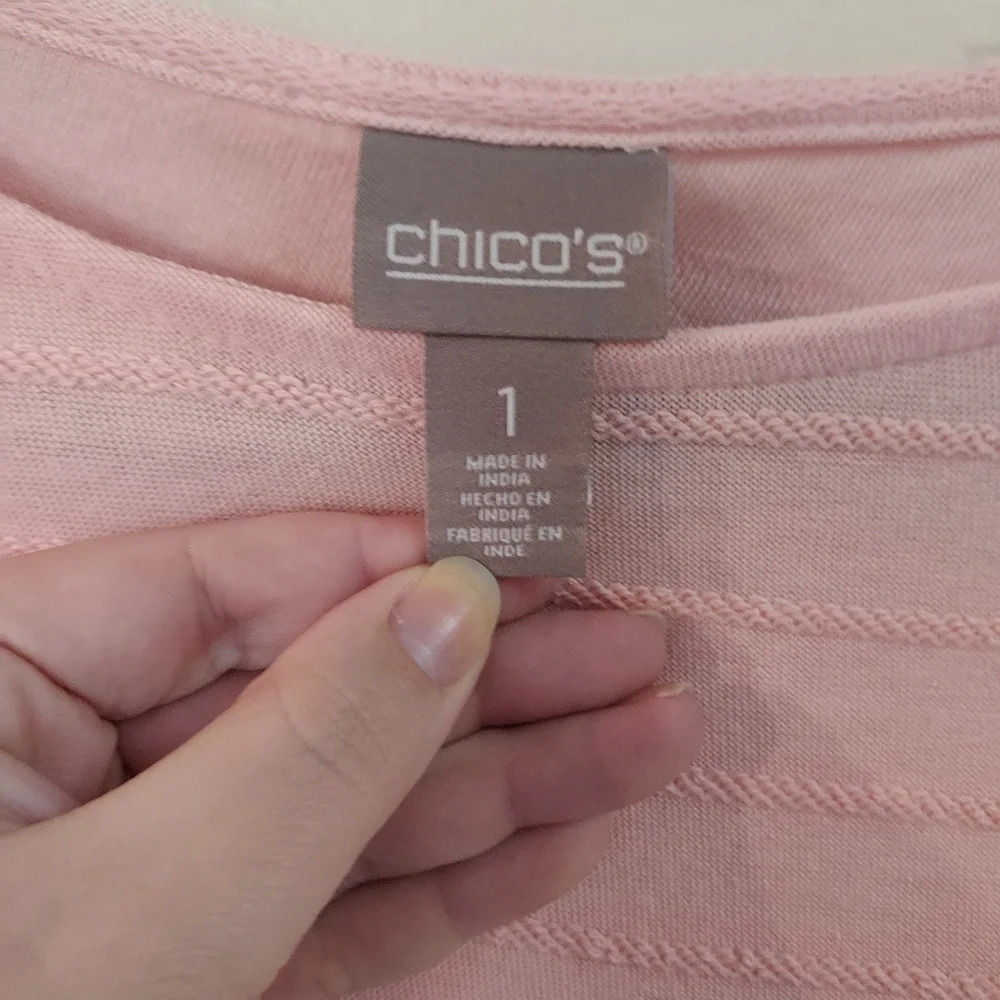 Chico's Textured Diagonal Stripes Asymmetrical Tee in Size `1 - Picture 2 of 6